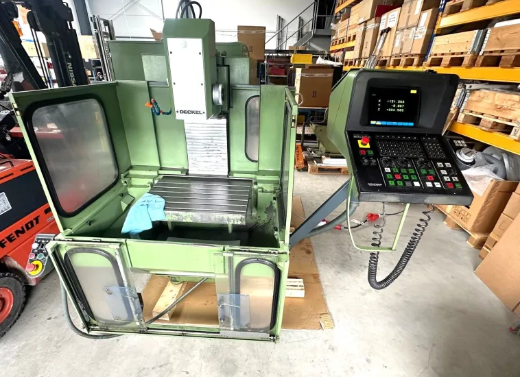 DECKEL FP2 Milling machine