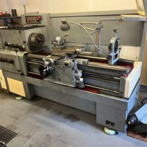 STANKO 1000mm Universal Lathe