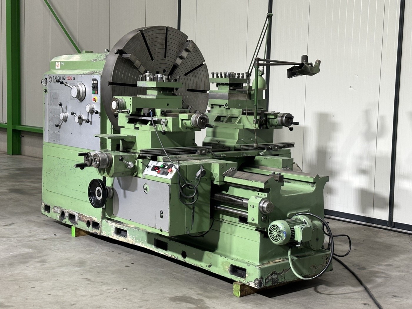 TacchiHS Sliding Bed Lathe