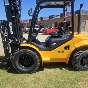 XCMG 3.5 Ton Rough Terrain Forklift